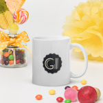 Baltas blizgus puodelis su Logotipu